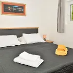 Homestay Stella *