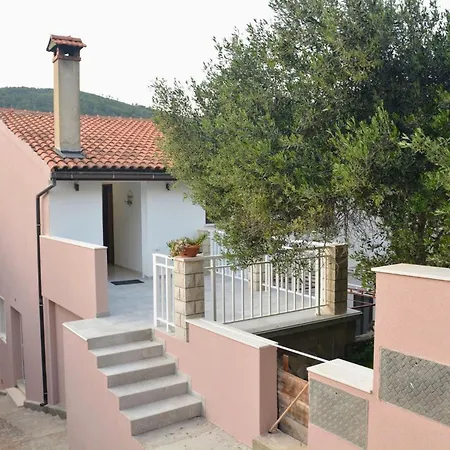 Privatunterkunft Stella *